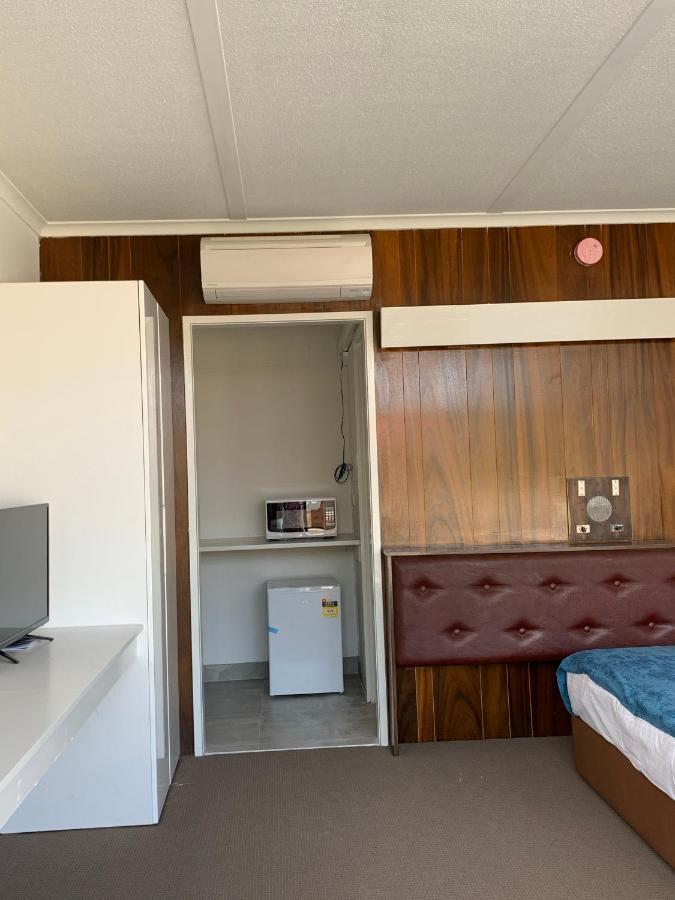 The Wurruk Motel Sale Eksteriør bilde